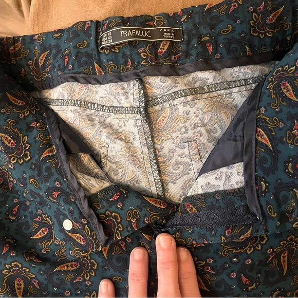 🎉rare🎉 Zara green paisley print rolled hem straight leg trouser pants - Picture 11 of 13